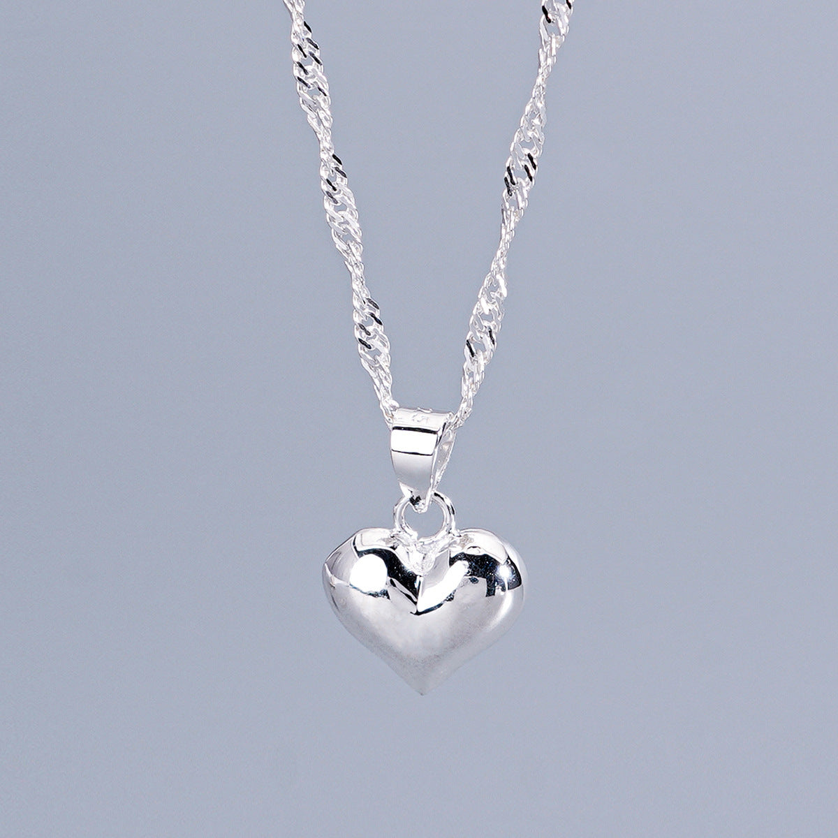 Sterling Silver Adjustable Retractable Glossy Heart Pendant Necklace