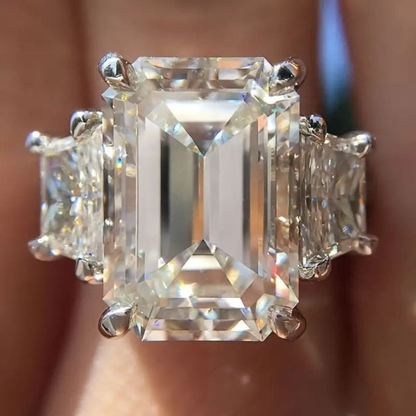 Stone-inlaid Ring