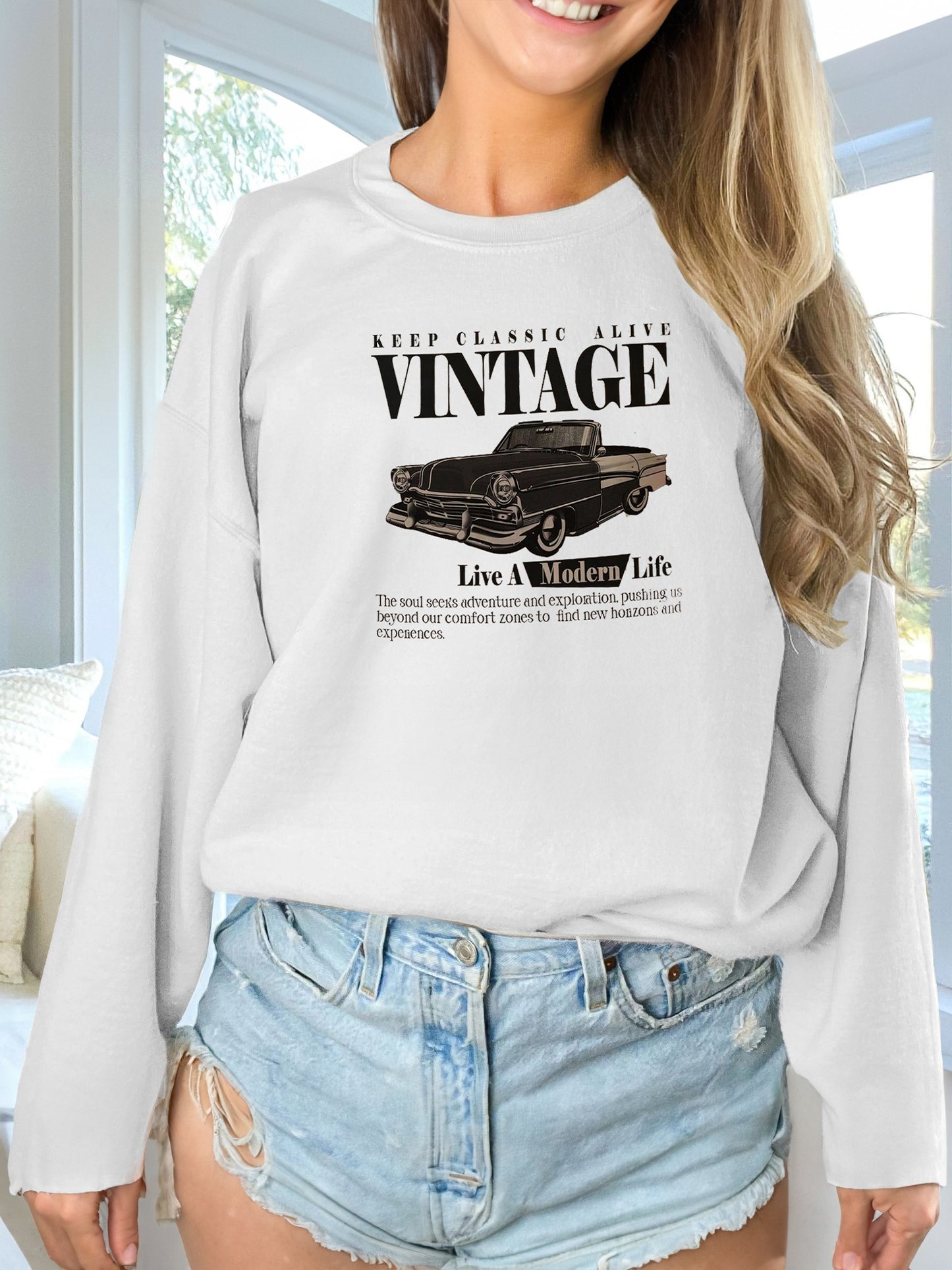 Solid Color Printed Long Sleeved Sweatshirt